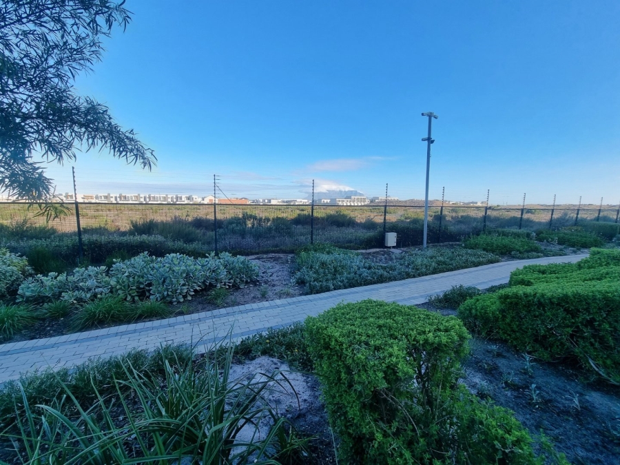 To Let 3 Bedroom Property for Rent in Sandown Western Cape